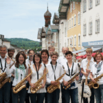 The Young Groove teeth – Bigband
